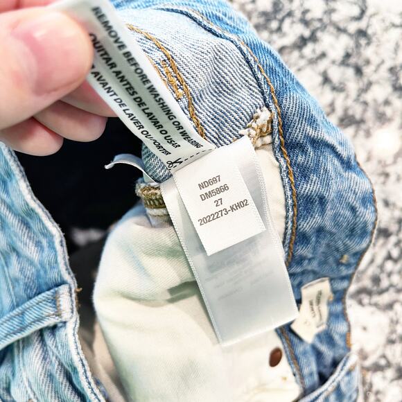 Madewell Relaxed Denim Shorts in Renfield Wash Destructed Edition - Picture 10 of 10